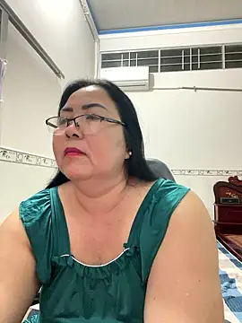 Snapshot of NDith chatting on January 12, 2026, 3:28 pm NDith online show from January 12, 2026, 3:28 pm