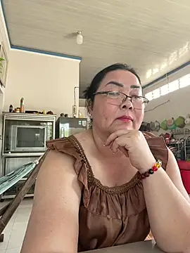 Snapshot of NDith chatting on February 13, 2026, 2:07 am NDith online show from February 13, 2026, 2:07 am