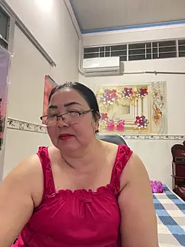 Snapshot of NDith chatting on March 3, 2026, 11:49 am NDith online show from March 3, 2026, 11:49 am