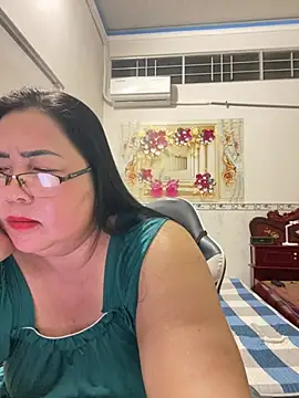 Snapshot of NDith chatting on March 7, 2026, 8:06 pm NDith online show from March 7, 2026, 8:06 pm