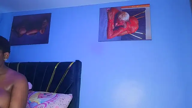 Snapshot of Cherriikenzie chatting on May 27, 2026, 12:35 pm Cherriikenzie online show from May 27, 2026, 12:35 pm