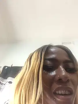 Snapshot of Kylie_Hairy_Bbc chatting on January 16, 2025, 5:11 am Kylie Hairy Bbc online show from January 16, 2025, 5:11 am