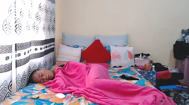 Snapshot of Kylie_Hairy_Bbc chatting on January 30, 2025, 8:01 am Kylie Hairy Bbc online show from January 30, 2025, 8:01 am