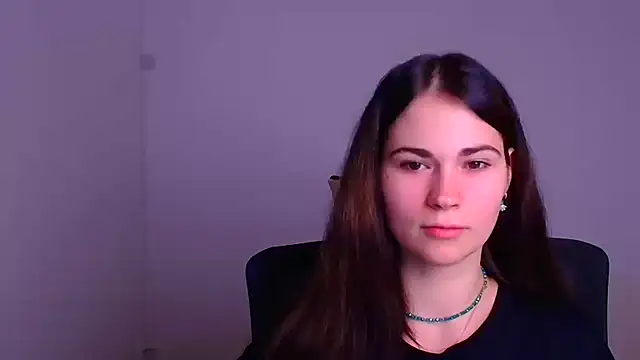 Loon Amore online show from December 19, 2024, 7:40 pm