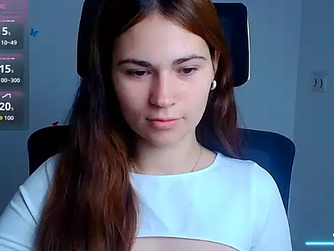 Loon Amore online show from November 11, 2025, 7:08 am