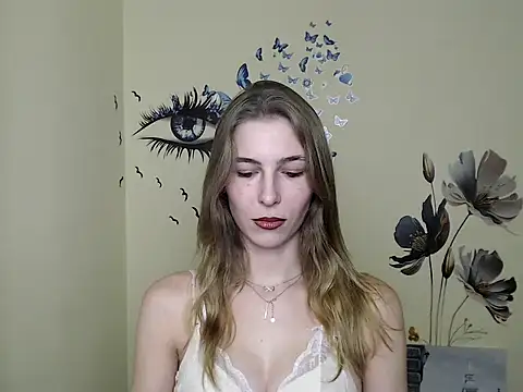 Snapshot of StrangerGi chatting on December 19, 2024, 4:13 pm StrangerGi online show from December 19, 2024, 4:13 pm