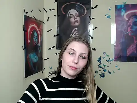 Snapshot of StrangerGi chatting on March 13, 2025, 3:50 pm StrangerGi online show from March 13, 2025, 3:50 pm