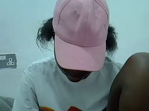 Snapshot of dirtyshowgirl chatting on May 12, 2026, 8:28 pm dirtyshowgirl online show from May 12, 2026, 8:28 pm