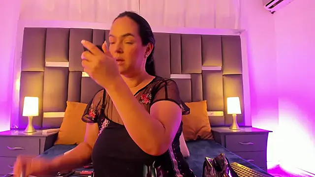 talivega online show from October 13, 2025, 6:52 pm