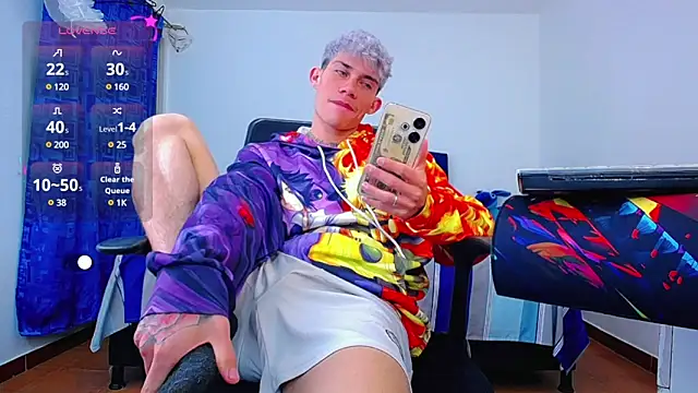 Snapshot of thiagomurphyy chatting on December 12, 2024, 8:03 am thiagomurphyy online show from December 12, 2024, 8:03 am