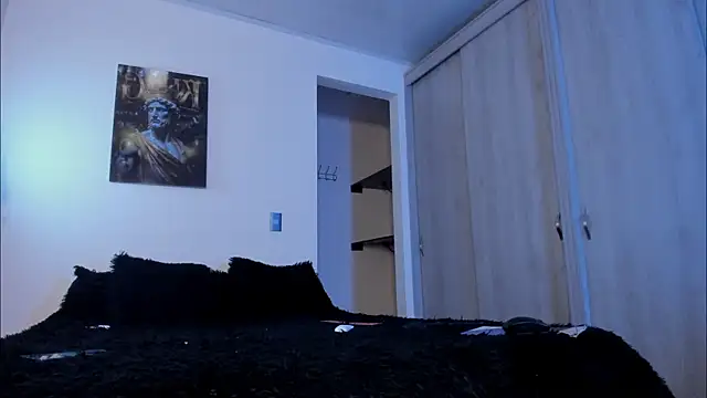 Nina Fuentes online show from February 26, 2025, 10:09 pm