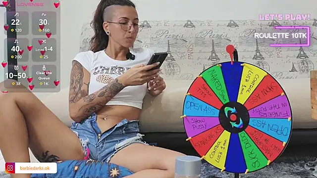 Snapshot of BarbieDarksOk chatting on October 1, 2025, 7:42 pm BarbieDarksOk online show from October 1, 2025, 7:42 pm