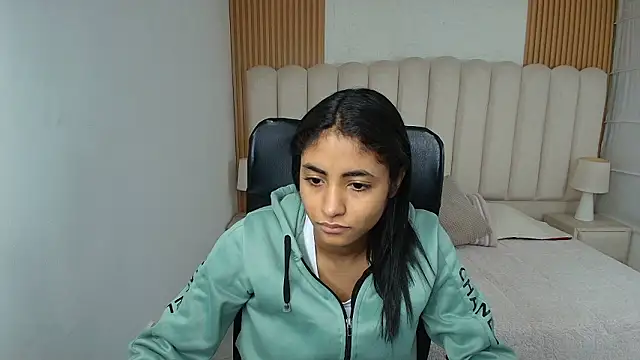 shaneelle online show from March 12, 2026, 3:01 am