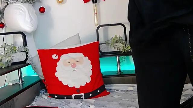 Snapshot of CarterCole chatting on December 24, 2024, 3:47 pm CarterCole online show from December 24, 2024, 3:47 pm