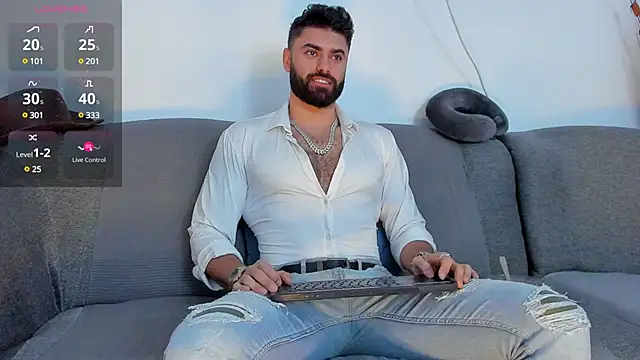 Snapshot of RawAdam chatting on February 6, 2025, 5:25 am RawAdam online show from February 6, 2025, 5:25 am