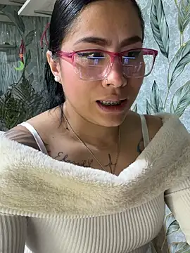 Snapshot of Sweet__Nurse1 chatting on July 10, 2026, 10:45 pm Sweet Nurse1 online show from July 10, 2026, 10:45 pm