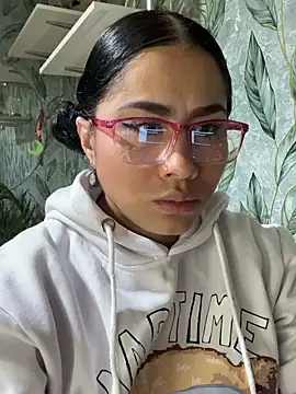 Snapshot of Sweet__Nurse1 chatting on August 1, 2026, 5:01 pm Sweet Nurse1 online show from August 1, 2026, 5:01 pm
