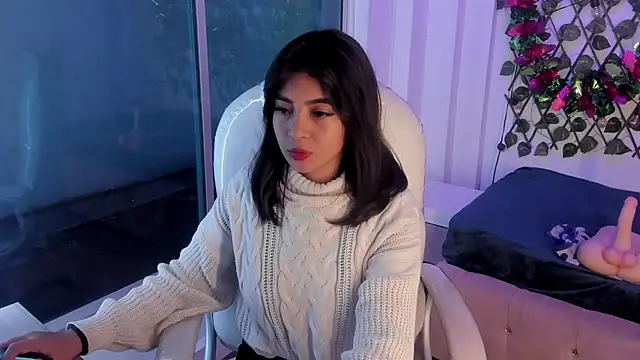 Snapshot of Vic_beckeer chatting on December 24, 2024, 4:55 am Vic beckeer online show from December 24, 2024, 4:55 am