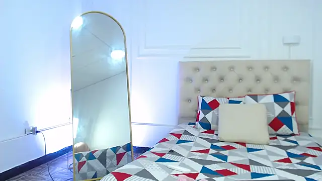 lola red95 online show from December 18, 2025, 10:54 am