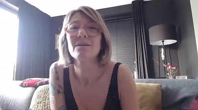 godinflower online show from January 14, 2025, 1:38 pm