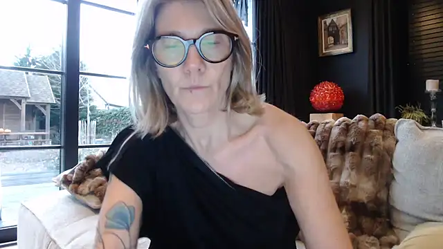 godinflower online show from January 14, 2026, 4:01 pm