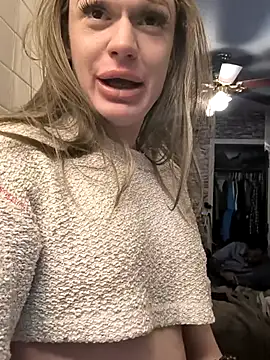 Snapshot of ImCarolinaCutiexxx chatting on November 20, 2025, 6:40 pm ImCarolinaCutiexxx online show from November 20, 2025, 6:40 pm