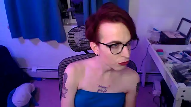 Snapshot of RyffBurnz chatting on January 17, 2025, 1:36 am RyffBurnz online show from January 17, 2025, 1:36 am