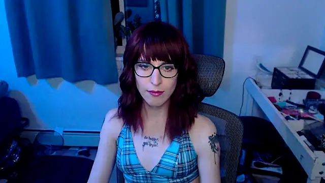 Snapshot of RyffBurnz chatting on February 18, 2025, 2:16 am RyffBurnz online show from February 18, 2025, 2:16 am