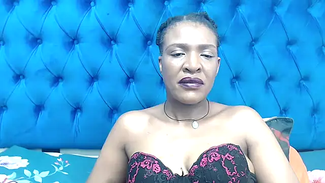 SpicyQueenxxxx online show from April 12, 2026, 5:56 am