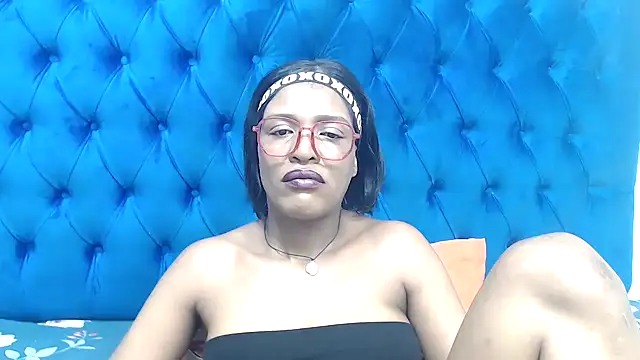 SpicyQueenxxxx online show from April 18, 2026, 7:58 pm