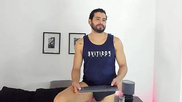 Dereck vega online show from October 2, 2025, 8:27 pm
