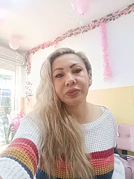 Snapshot of coral_smitth chatting on May 27, 2026, 7:22 pm coral smitth online show from May 27, 2026, 7:22 pm