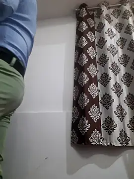 Guyinshortss online show from February 23, 2026, 7:00 pm