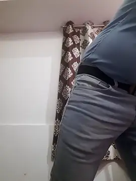 Guyinshortss online show from February 28, 2026, 9:05 pm