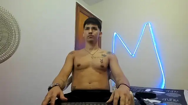 Snapshot of MasterSEX420 chatting on November 20, 2025, 2:50 pm MasterSEX420 online show from November 20, 2025, 2:50 pm