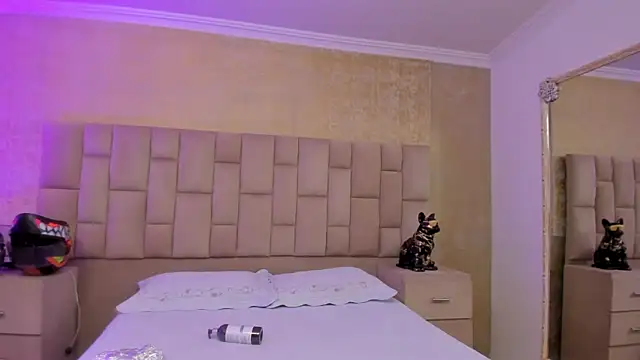 Snapshot of EmmaTorres_ chatting on January 29, 2025, 8:14 pm EmmaTorres online show from January 29, 2025, 8:14 pm