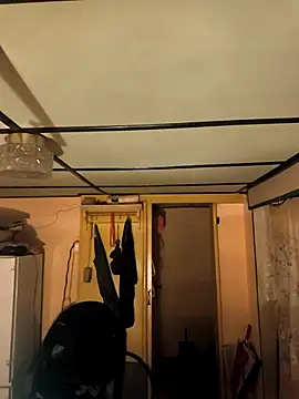 Snapshot of Ronny2510 chatting on October 1, 2025, 7:31 pm Ronny2510 online show from October 1, 2025, 7:31 pm