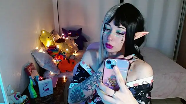 mily milk  online show from March 3, 2025, 7:32 am