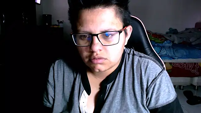 tatsumi nao online show from November 11, 2025, 5:07 am