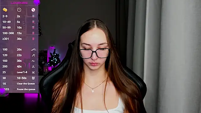 Snapshot of Sm0ly chatting on January 18, 2025, 1:52 am Sm0ly online show from January 18, 2025, 1:52 am