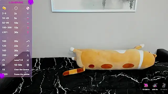 Snapshot of Sm0ly chatting on February 17, 2025, 1:25 am Sm0ly online show from February 17, 2025, 1:25 am