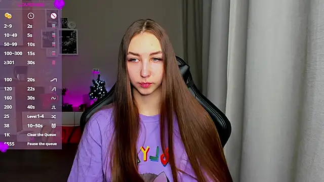 Snapshot of Sm0ly chatting on March 17, 2025, 2:30 am Sm0ly online show from March 17, 2025, 2:30 am