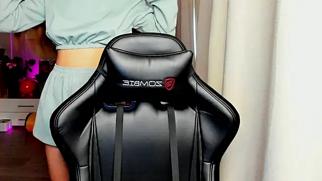 Snapshot of Sm0ly chatting on October 16, 2025, 4:02 am Sm0ly online show from October 16, 2025, 4:02 am