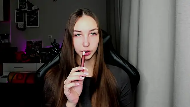 Snapshot of Sm0ly chatting on January 15, 2026, 2:27 am Sm0ly online show from January 15, 2026, 2:27 am