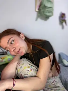 Cloew Marz online show from March 8, 2025, 1:39 am