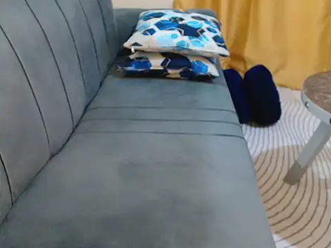 leslysexygirl online show from September 15, 2025, 8:25 am