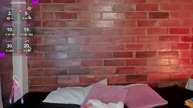 Snapshot of crystalvazquez chatting on February 8, 2025, 10:18 am crystalvazquez online show from February 8, 2025, 10:18 am