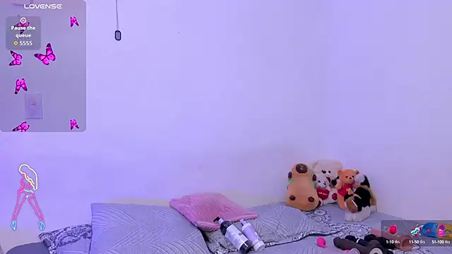 Snapshot of crystalvazquez chatting on September 23, 2025, 10:51 am crystalvazquez online show from September 23, 2025, 10:51 am