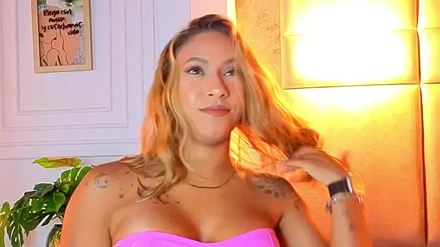 AlessiaLondon online show from May 1, 2026, 10:20 am