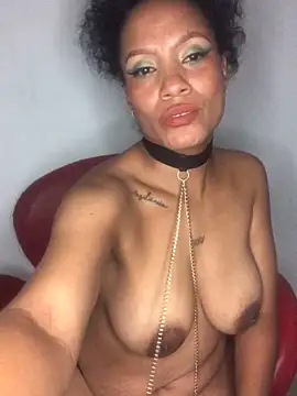 Snapshot of AdelaHaneix chatting on February 23, 2025, 10:53 pm AdelaHaneix online show from February 23, 2025, 10:53 pm